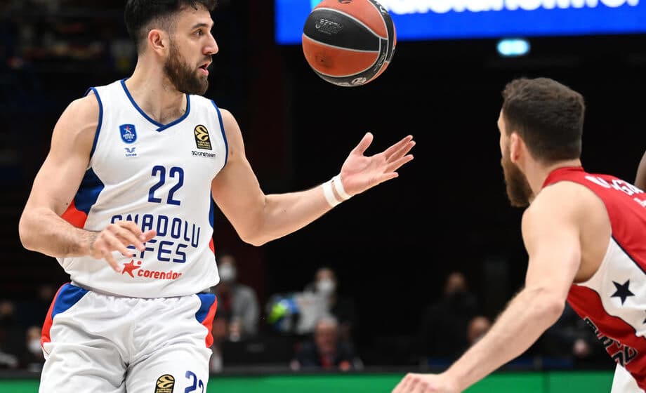 Efes želi da vrati Micića u svoje redove, ali nova pravila predstavljaju problem 1 Efes želi da vrati Micića u svoje redove, ali nova pravila predstavljaju problem 1