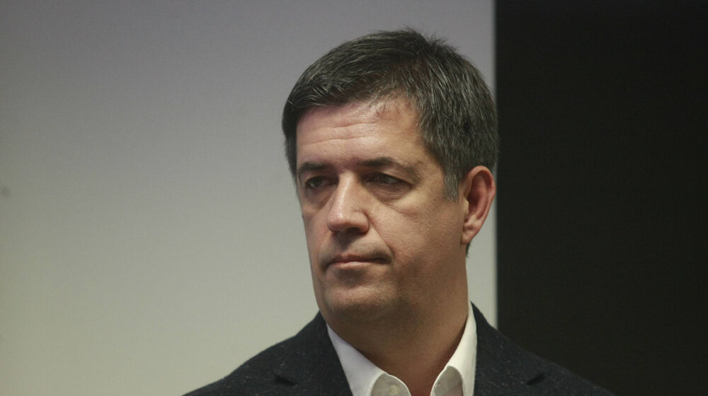 Miljuš: Plafon u školi pada, pritvori se produžavaju, vlast tone u represiju 1 Miljuš: Plafon u školi pada, pritvori se produžavaju, vlast tone u represiju 1