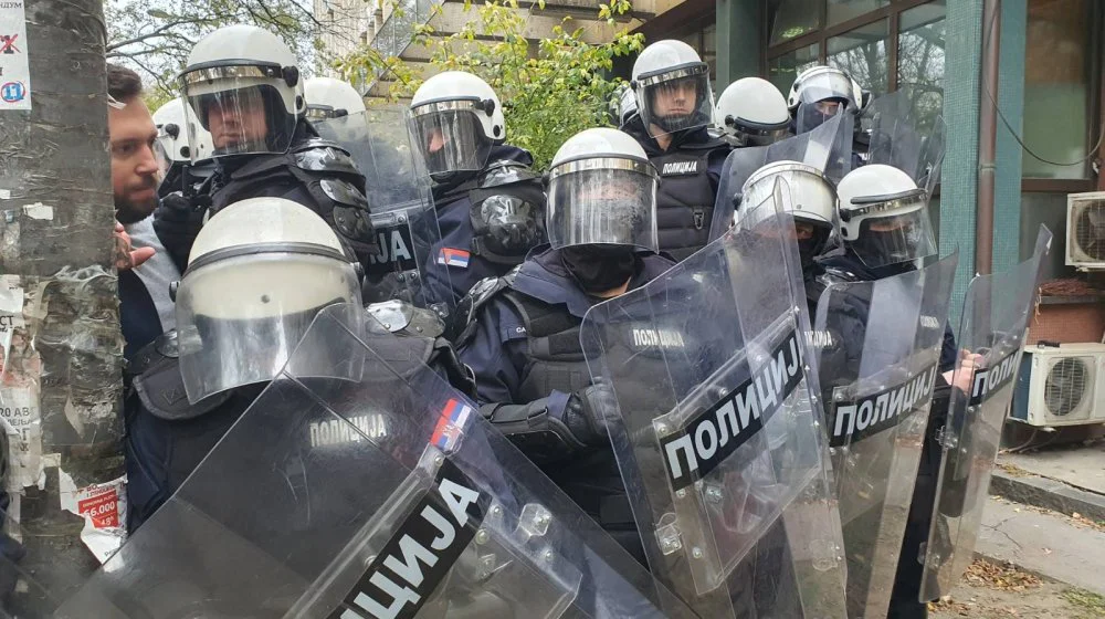 Strukovno udruženje policije traži od Dačića konkretnu istragu o maltretiranju i povređivanju Ilije Kostića 1 Strukovno udruženje policije traži od Dačića konkretnu istragu o maltretiranju i povređivanju Ilije Kostića 1