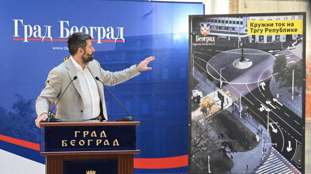 Građani plaćaju neznanje i greške vlasti: Da li se, ipak, odustalo od izgradnje kružnog toka na Trgu Republike? 1 Građani plaćaju neznanje i greške vlasti: Da li se, ipak, odustalo od izgradnje kružnog toka na Trgu Republike? 1